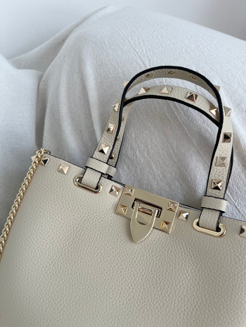 Va1e*ntin0 top handle bag